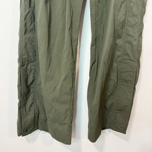 Athleta Women's Pants Trekkie High Rise Parachute Ripstop Greem 6 Athleisure - Picture 3 of 9